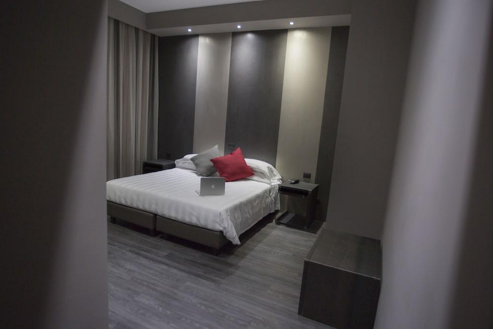 V99 Hotel Roma Ngoại thất bức ảnh