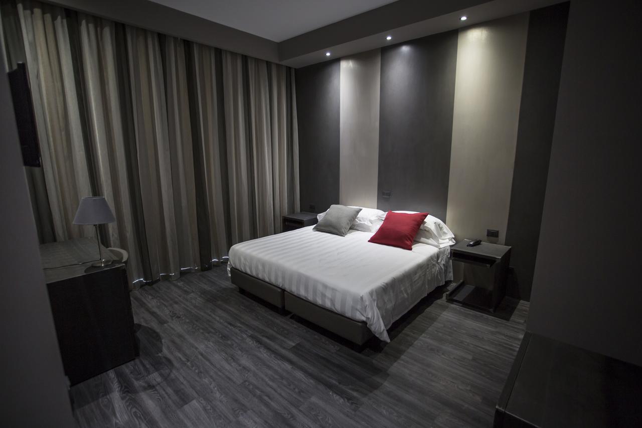 V99 Hotel Roma Ngoại thất bức ảnh