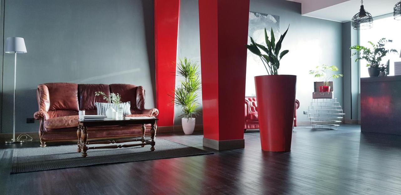 V99 Hotel Roma Ngoại thất bức ảnh