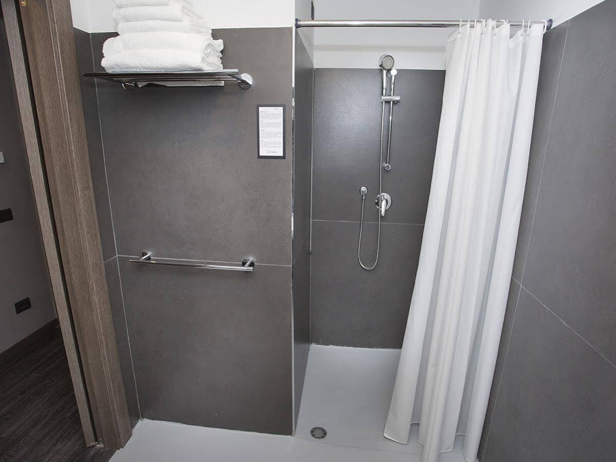 V99 Hotel Roma Ngoại thất bức ảnh