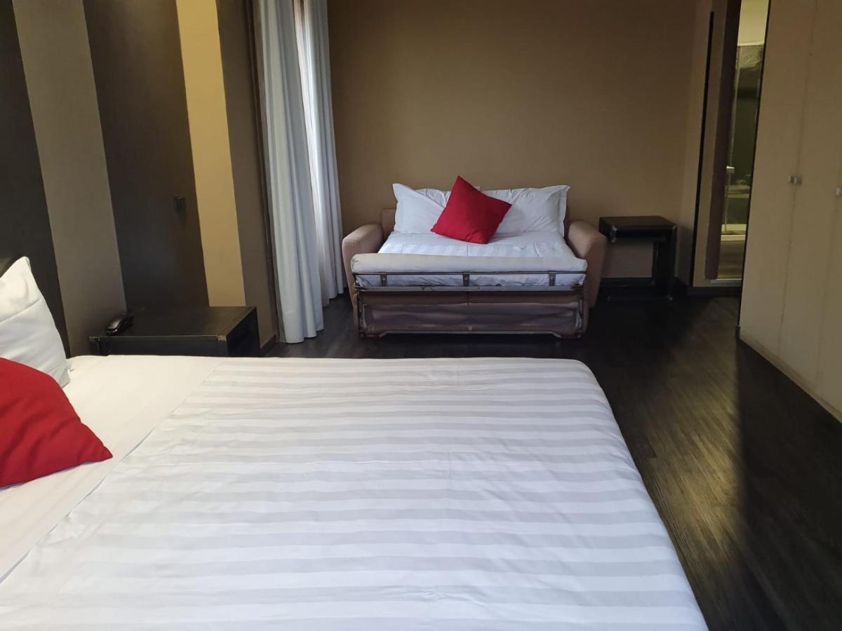 V99 Hotel Roma Ngoại thất bức ảnh