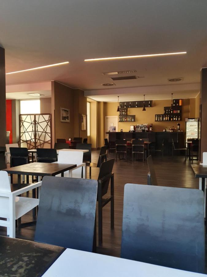 V99 Hotel Roma Ngoại thất bức ảnh